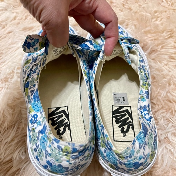 Vans Bow Ditsy Floral Slip On Sneakers - Picture 5 of 6